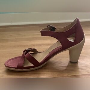 Ecco Sculptured 65 Cross Strap Sandal